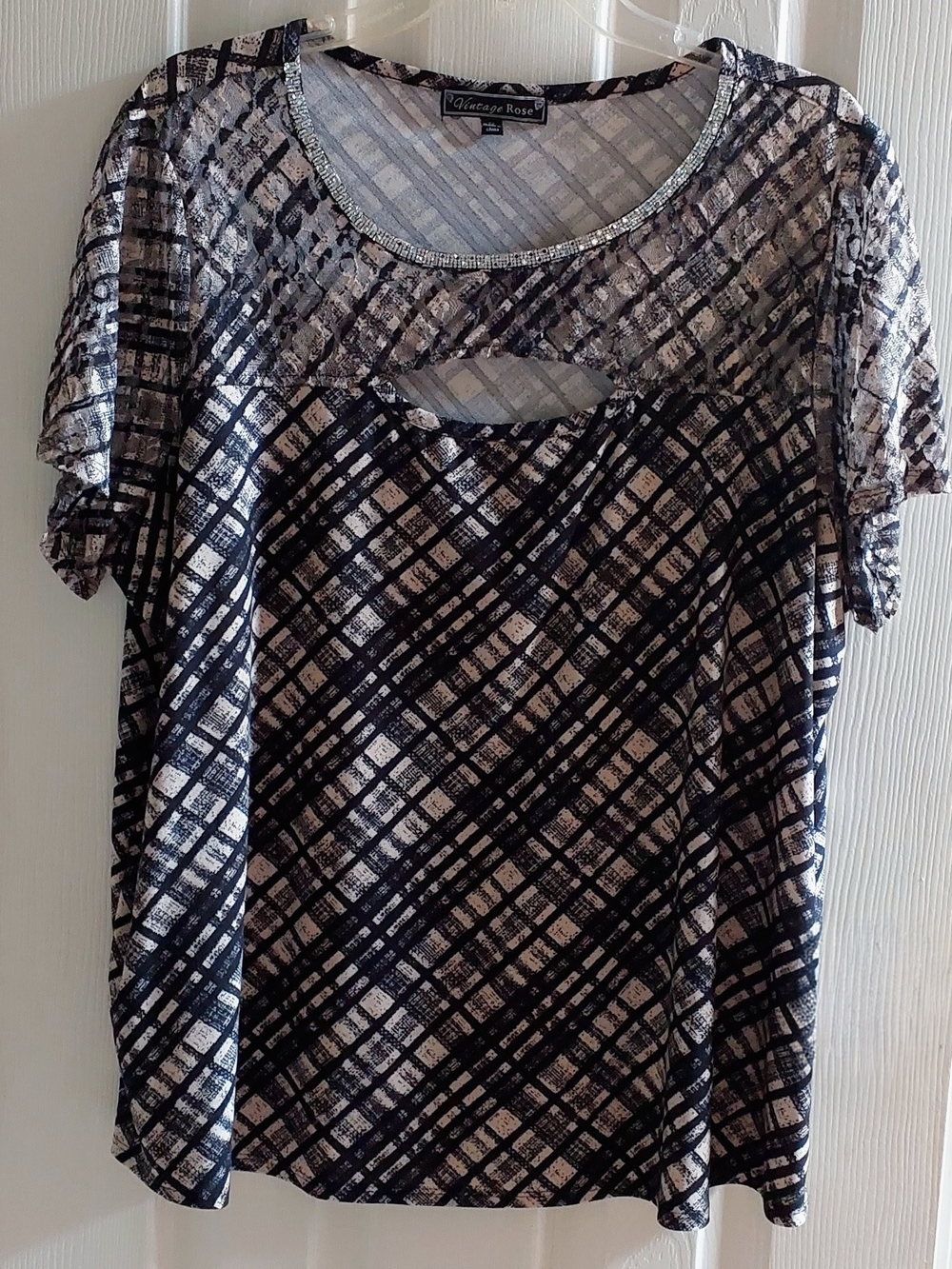 Vintage Rose Black & Cream Plaid Short Sleeve Top